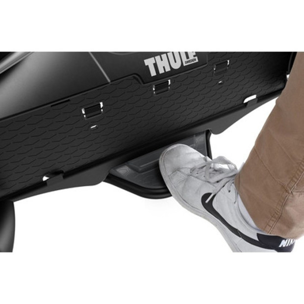 Thule VeloCompact 926 Towbar Mounted Bike Carriers - 3 Bikes - 13 Pins