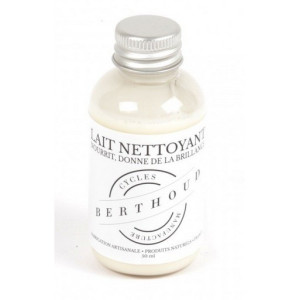 Berthoud Cleansing milk bottle for leather saddle 50 ml